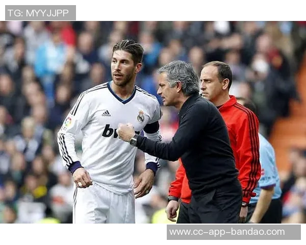 马祖拉称赞A西蒙斯全面表现带领球队做出正确决策