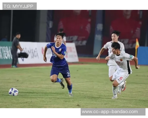 上海海港战胜浙江全场数据分析射门与得分机会对比揭示比赛关键因素